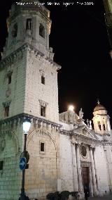 Basílica de San Ildefonso. De noche